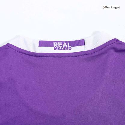 Tricouri Fotbal Vintage Real Madrid MODRIĆ #19 Deplasare 2016/17 Mânecă Lungă