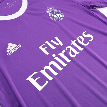 Tricouri Fotbal Vintage Real Madrid RONALDO #7 Deplasare 2016/17 Mânecă Lungă